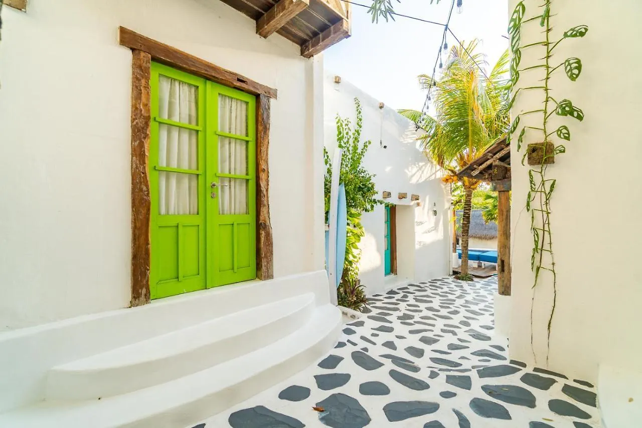 ** Penzion Despacito Loft & Lounge Uluwatu Indonésie